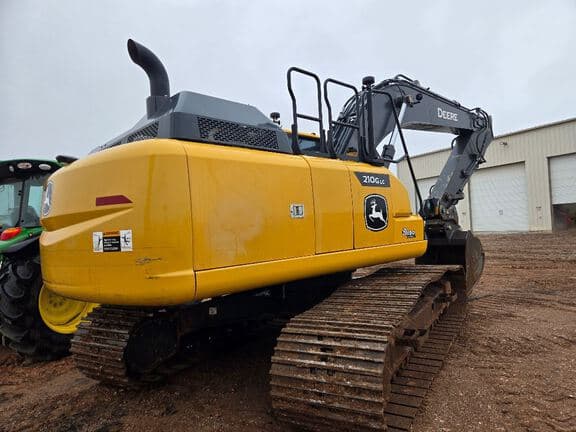 Image of John Deere 210GLC equipment image 3