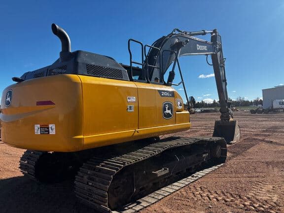 Image of John Deere 210GLC equipment image 2
