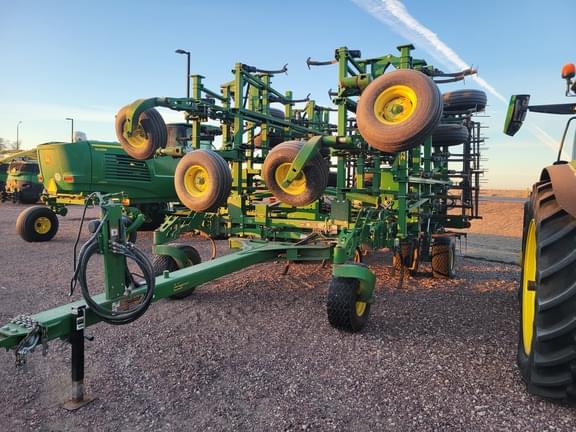 Image of John Deere 2230 Primary image