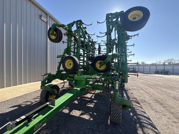 Image of John Deere 2230FH equipment image 4