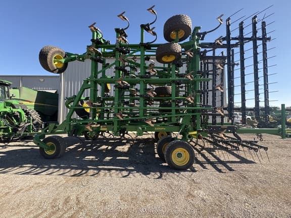 Image of John Deere 2230FH equipment image 1