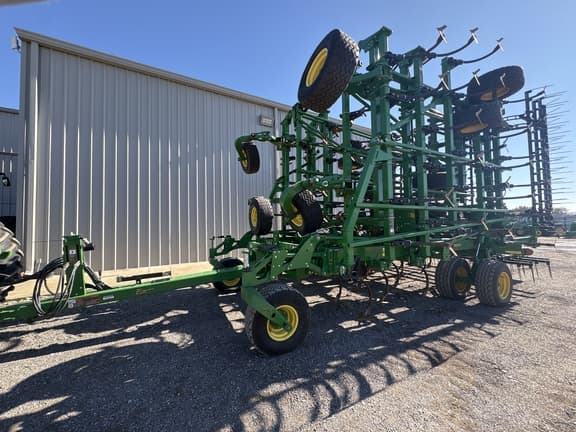 Image of John Deere 2230FH equipment image 3