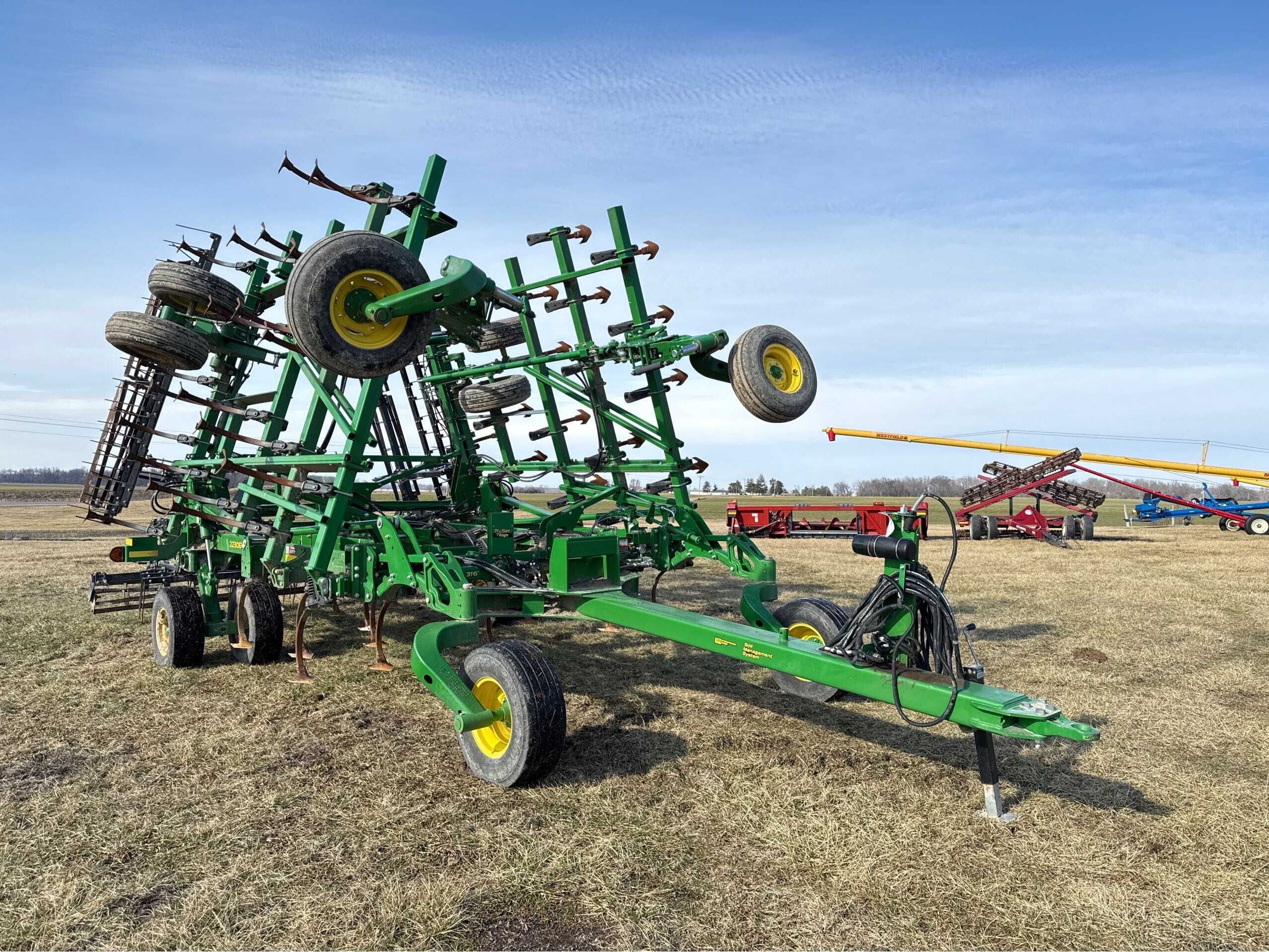 2022 John Deere 2230 Equipment Image0