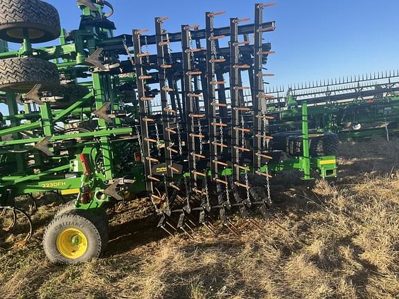 Image of John Deere 2230FH equipment image 3