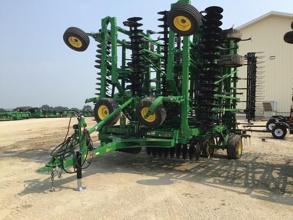 Image of John Deere 2330 Primary image
