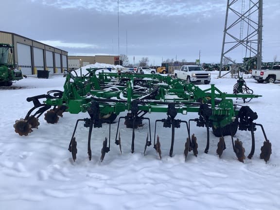 Image of John Deere 2430C equipment image 2