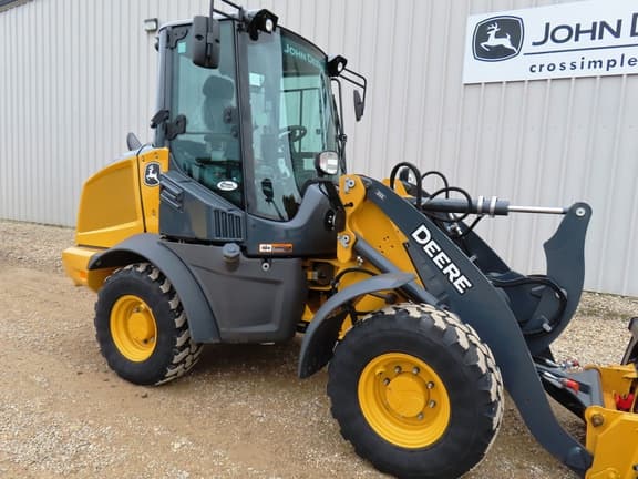 Image of John Deere 244L equipment image 3