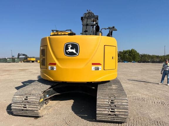 Image of John Deere 245G equipment image 2