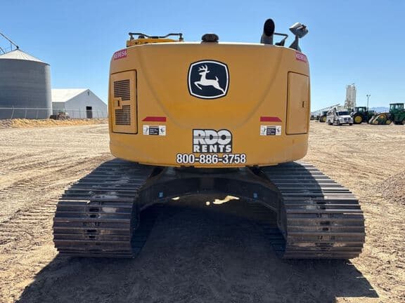 Image of John Deere 245G equipment image 3