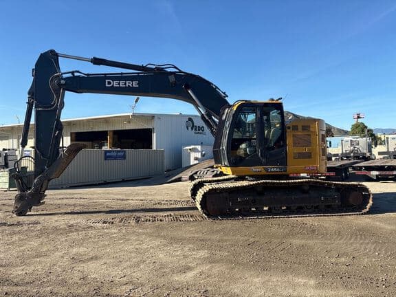 Image of John Deere 245G equipment image 1