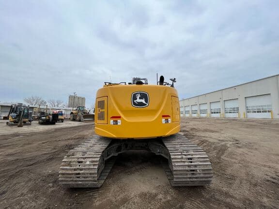 Image of John Deere 245G LC equipment image 1
