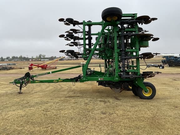 Image of John Deere 2510H equipment image 1