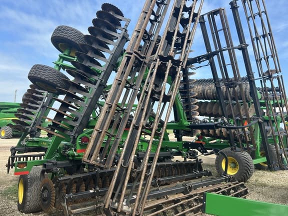 Image of John Deere 2660VT equipment image 1