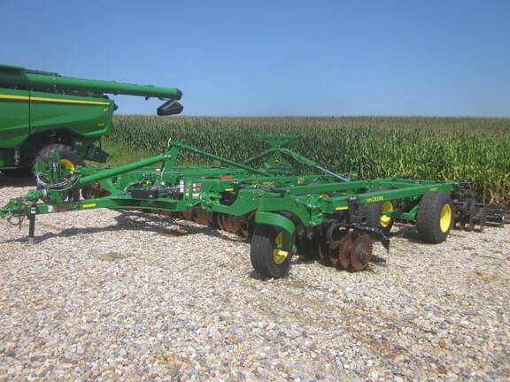 Image of John Deere 2660VT Primary image