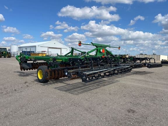 Image of John Deere 2660VT equipment image 2