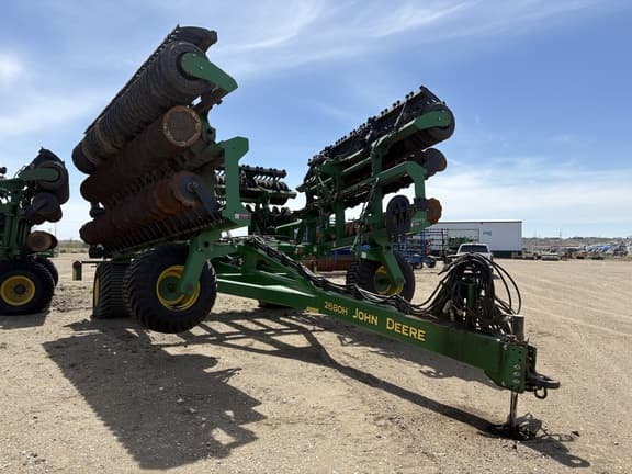 Image of John Deere 2680H equipment image 1