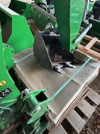 Image of John Deere 270B equipment image 1