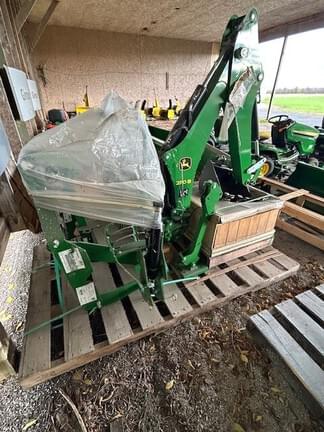 Image of John Deere 270B Primary image