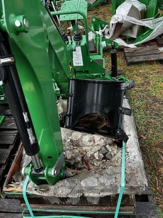 Image of John Deere 270B equipment image 3