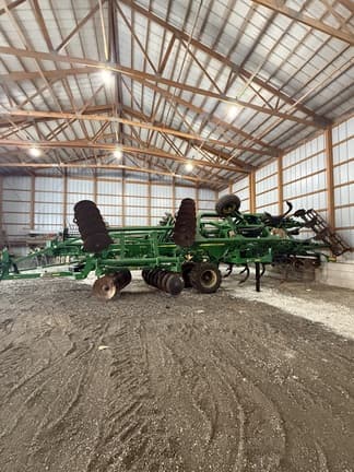 Image of John Deere 2730 equipment image 1