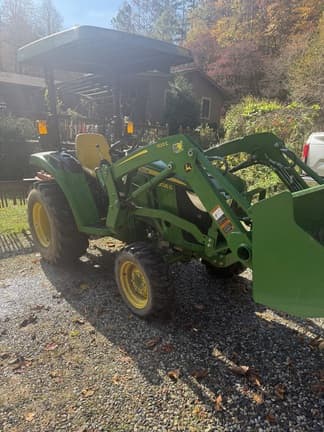 Image of John Deere 3025D equipment image 3