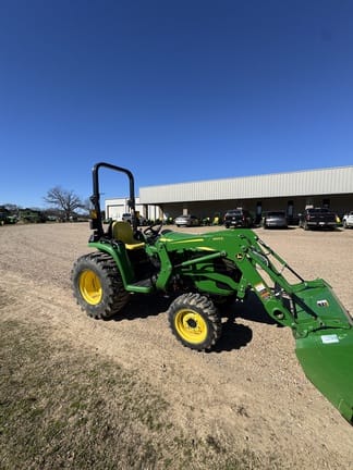 2022 John Deere 3025E Equipment Image0