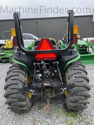 Image of John Deere 3025E equipment image 4