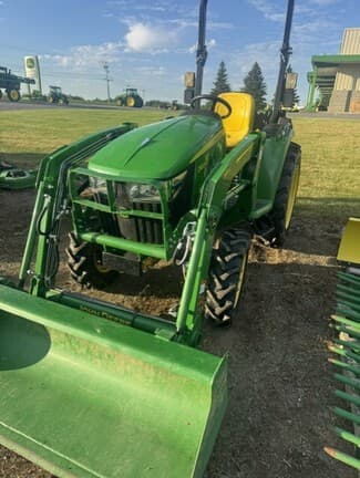 Image of John Deere 3025E equipment image 1