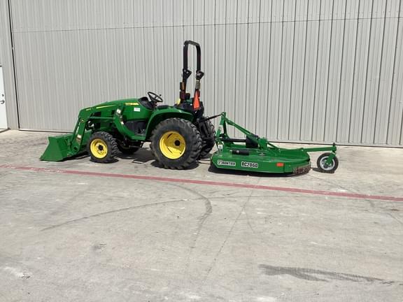Image of John Deere 3025E equipment image 2