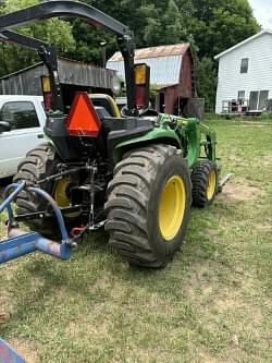 Image of John Deere 3025E equipment image 2