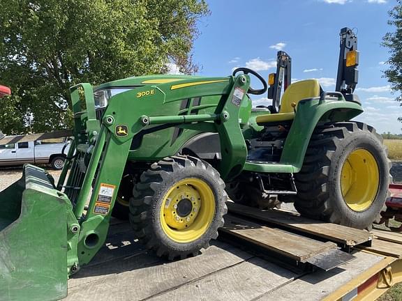 Image of John Deere 3025E Primary image