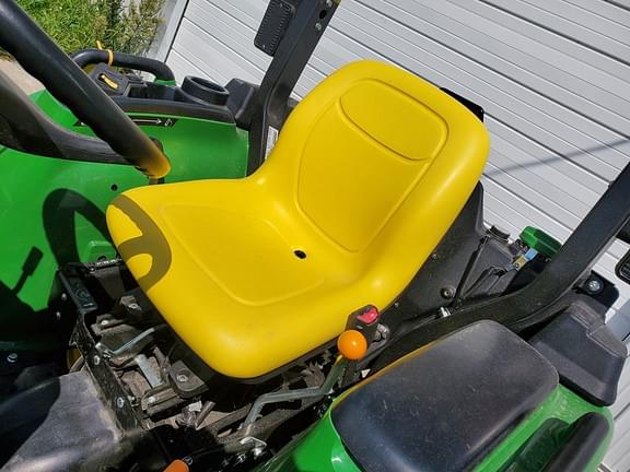 Image of John Deere 3025E Image 1