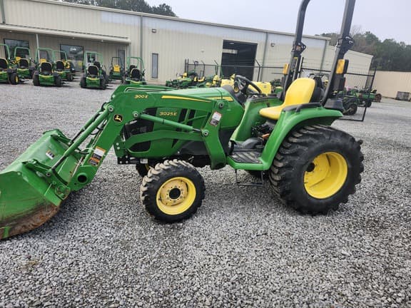 Image of John Deere 3025E Primary image