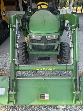 Image of John Deere 3032E equipment image 3