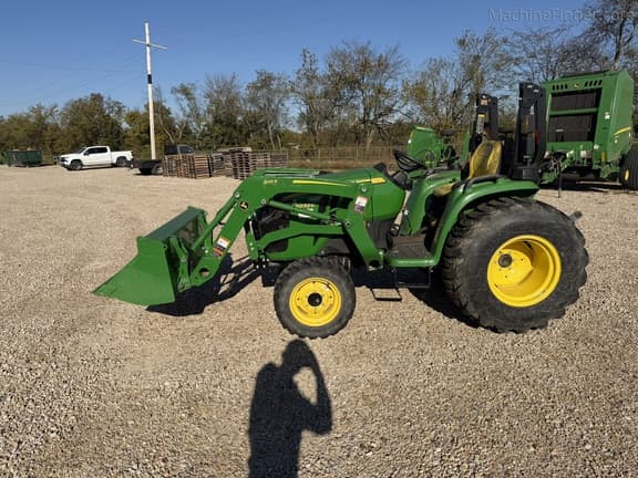 Image of John Deere 3032E Primary image