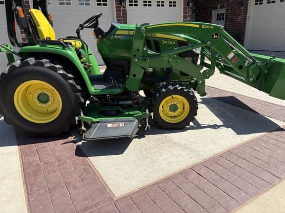 Image of John Deere 3033R equipment image 2
