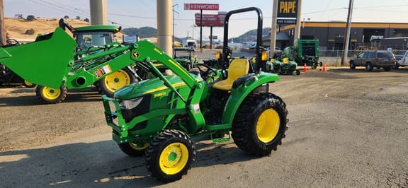 2022 John Deere 3035D Equipment Image0