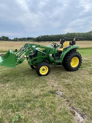 Image of John Deere 3035D equipment image 4
