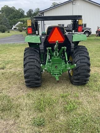 Image of John Deere 3035D equipment image 2
