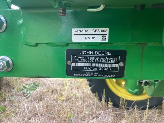 Image of John Deere 3035D equipment image 2