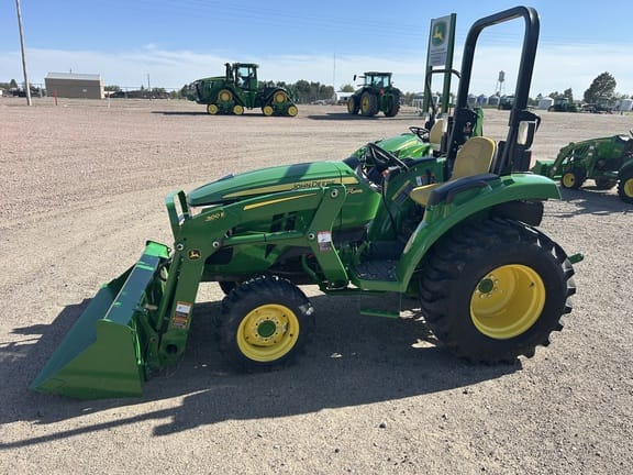 2022 John Deere 3035D Equipment Image0