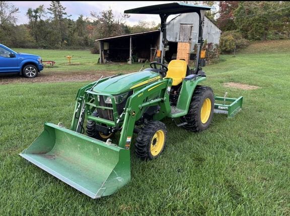 2022 John Deere 3038E Equipment Image0
