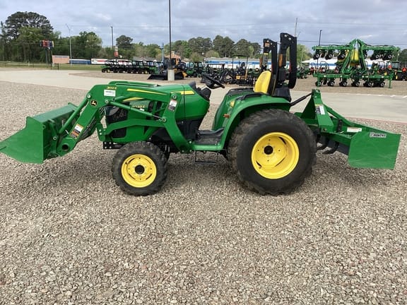 2022 John Deere 3038E Equipment Image0