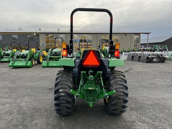 Image of John Deere 3043D equipment image 2