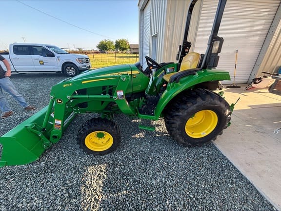 2022 John Deere 3043D Equipment Image0