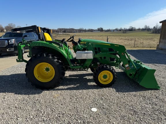 2022 John Deere 3043D Equipment Image0