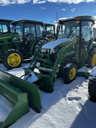 2022 John Deere 3046R Equipment Image0