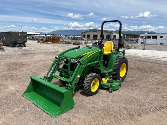 2022 John Deere 3046R Equipment Image0