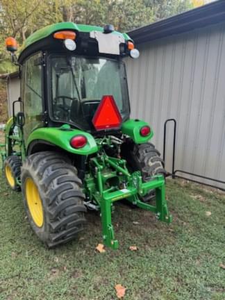 Image of John Deere 3046R equipment image 3