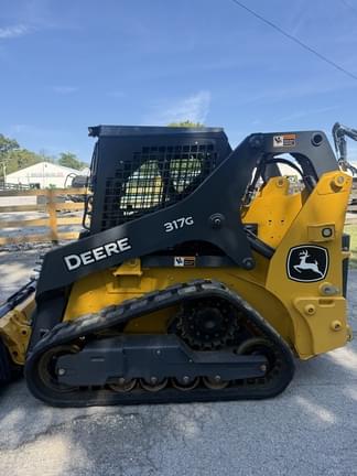 Image of John Deere 317G equipment image 3
